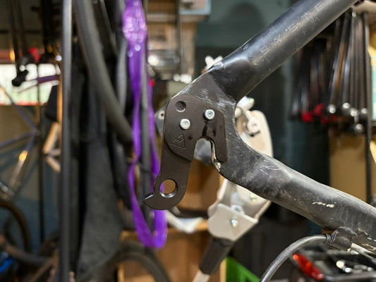 Cannondale初代Bad Boyのハンガー交換｜CAAD3オールドMTB修理