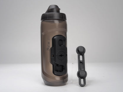 FIDLOCK TWIST BOTTLE + BIKE BASE 590ml SMOKE
