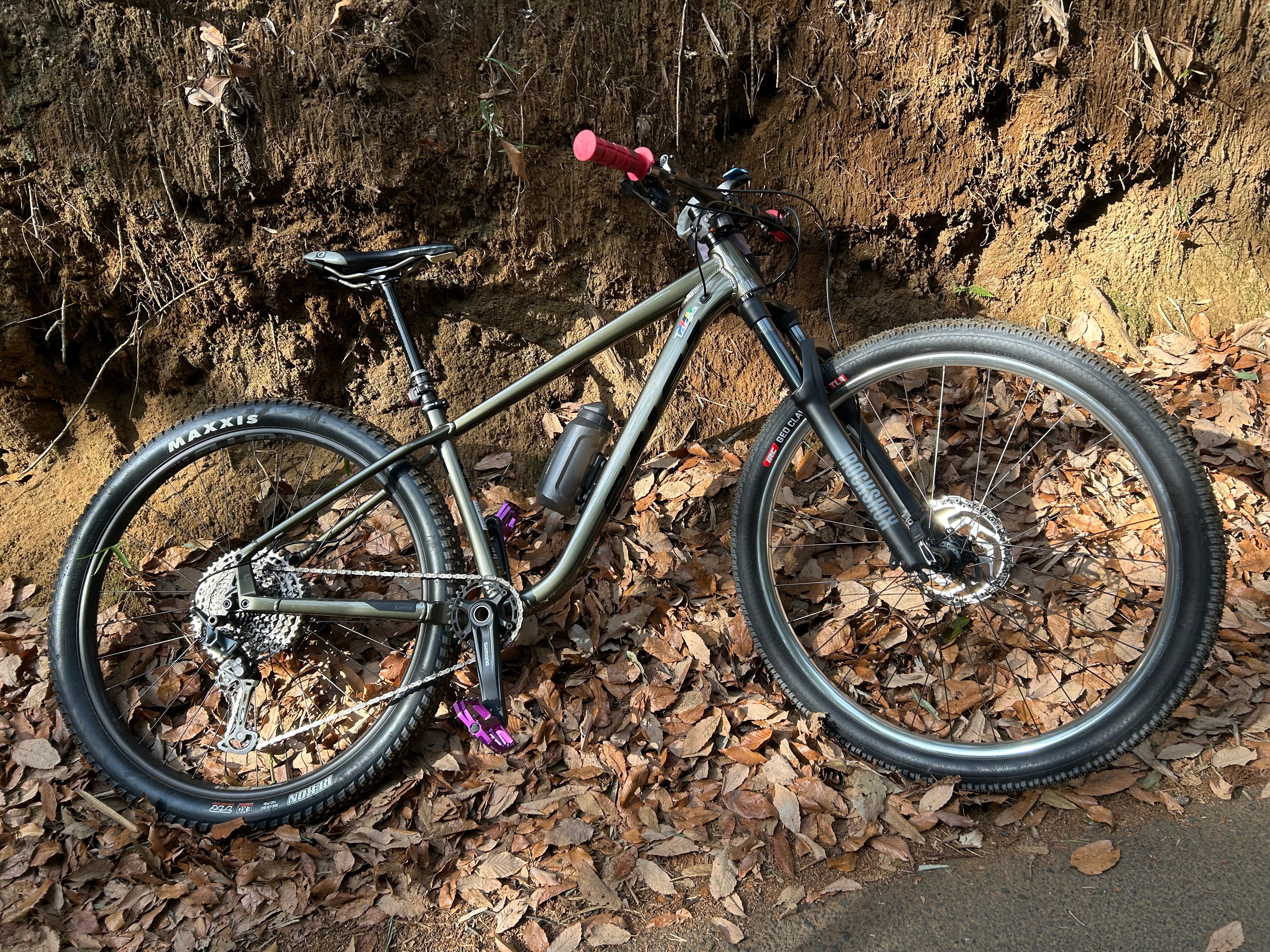 完成車 – E-OTTO CYCLES
